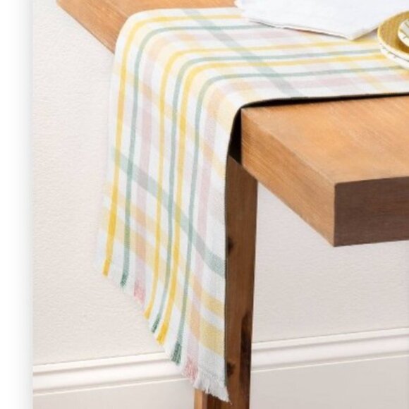 NWT - 72" X 14" Cotton Plaid Table Runner - Picture 2 of 4